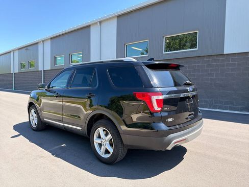 Used 2016 Ford Explorer XLT w/ Equipment Group 202A AWD/4WD image 11