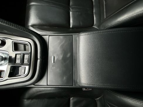 Used 2015 Jaguar F-TYPE S image 13