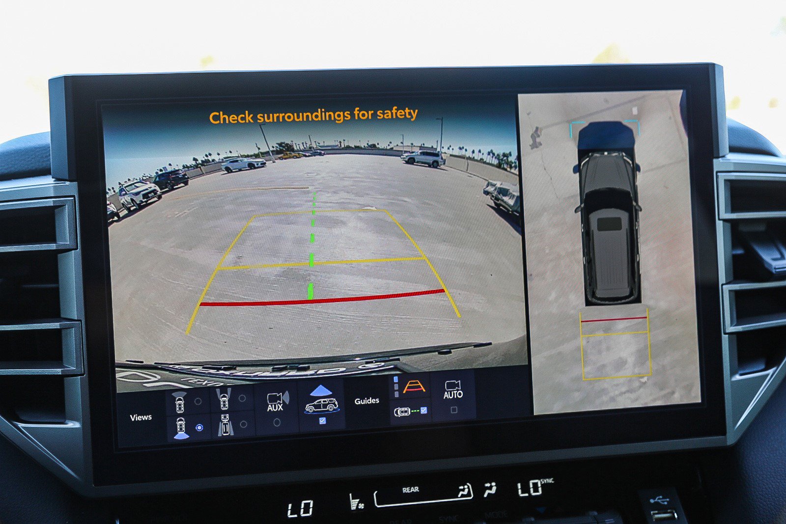 Used 2025 Toyota Sequoia Limited w/ Tow Technology Package AWD/4WD image 24