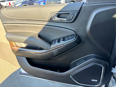 Used 2020 Chevrolet Tahoe LT w/ Luxury Package image 26