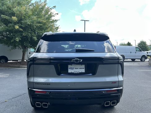 New 2026 Chevrolet Traverse RS FWD image 8