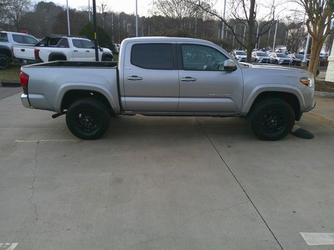Used 2021 Toyota Tacoma SR5 image 14