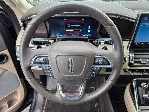 Used 2022 Lincoln Navigator L Reserve image 24