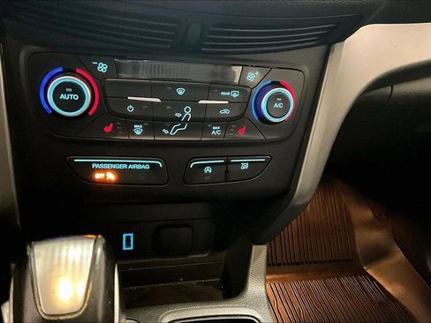 Used 2018 Ford Escape SEL w/ Canadian Touring Package image 15