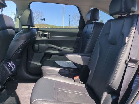 Certified 2024 Kia Sorento X-Line EX image 23