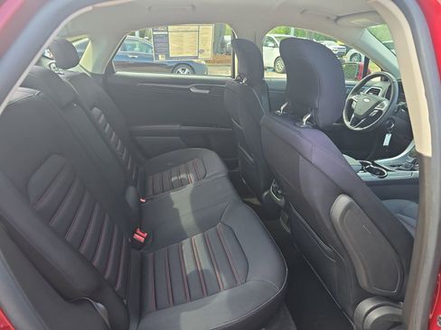 Used 2014 Ford Fusion SE image 11