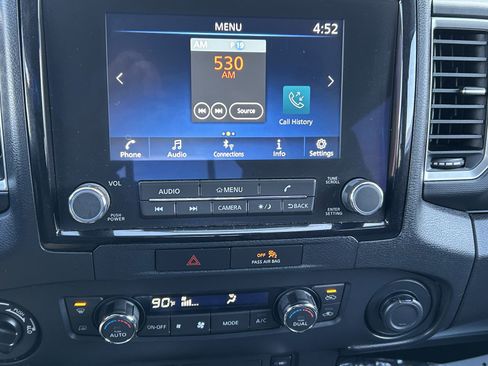 Used 2022 Nissan Frontier SV image 30