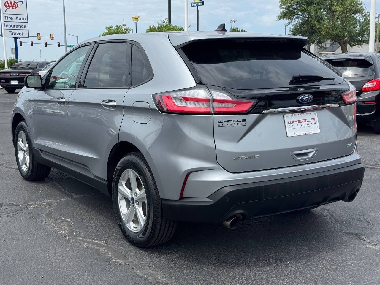 Used 2020 Ford Edge SE AWD/4WD image 7