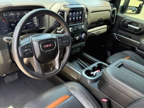 Used 2022 GMC Sierra 2500 AT4 w/ AT4 Preferred Package AWD/4WD image 10