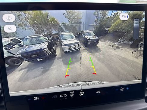 New 2026 Ford Transit 250 148 Medium Roof w/ Load Area Protection Package image 7