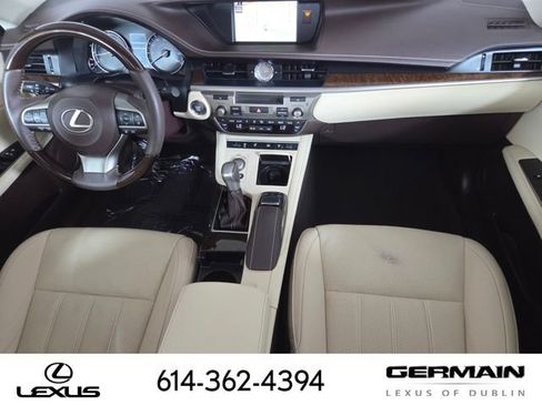Used 2017 Lexus ES 350 w/ Luxury Package FWD image 29