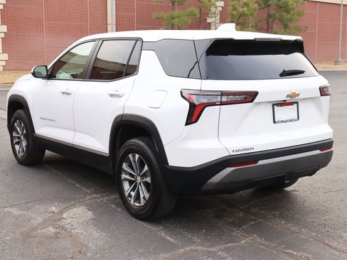 New 2026 Chevrolet Equinox LT w/ Convenience Package II image 7