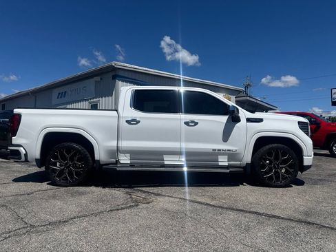 Used 2024 GMC Sierra 1500 Denali w/ Technology Package AWD/4WD image 8