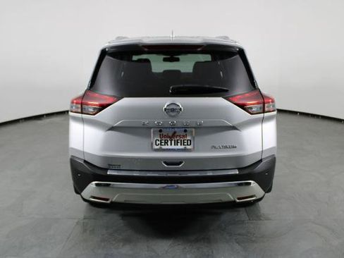 Certified 2021 Nissan Rogue Platinum FWD image 11