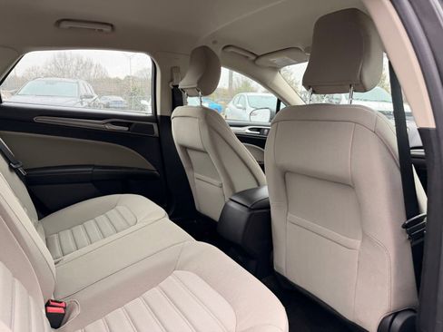 Used 2018 Ford Fusion S image 17