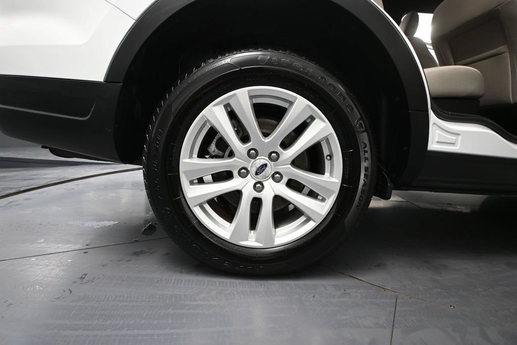 Used 2019 Ford Explorer XLT AWD/4WD image 11