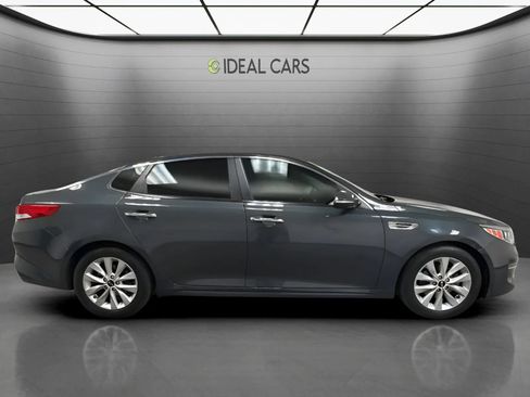 Used 2016 Kia Optima EX w/ Premium Package FWD image 4