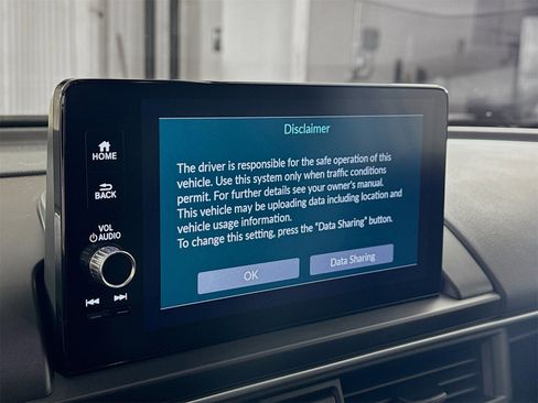 Used 2024 Honda Pilot Touring image 12