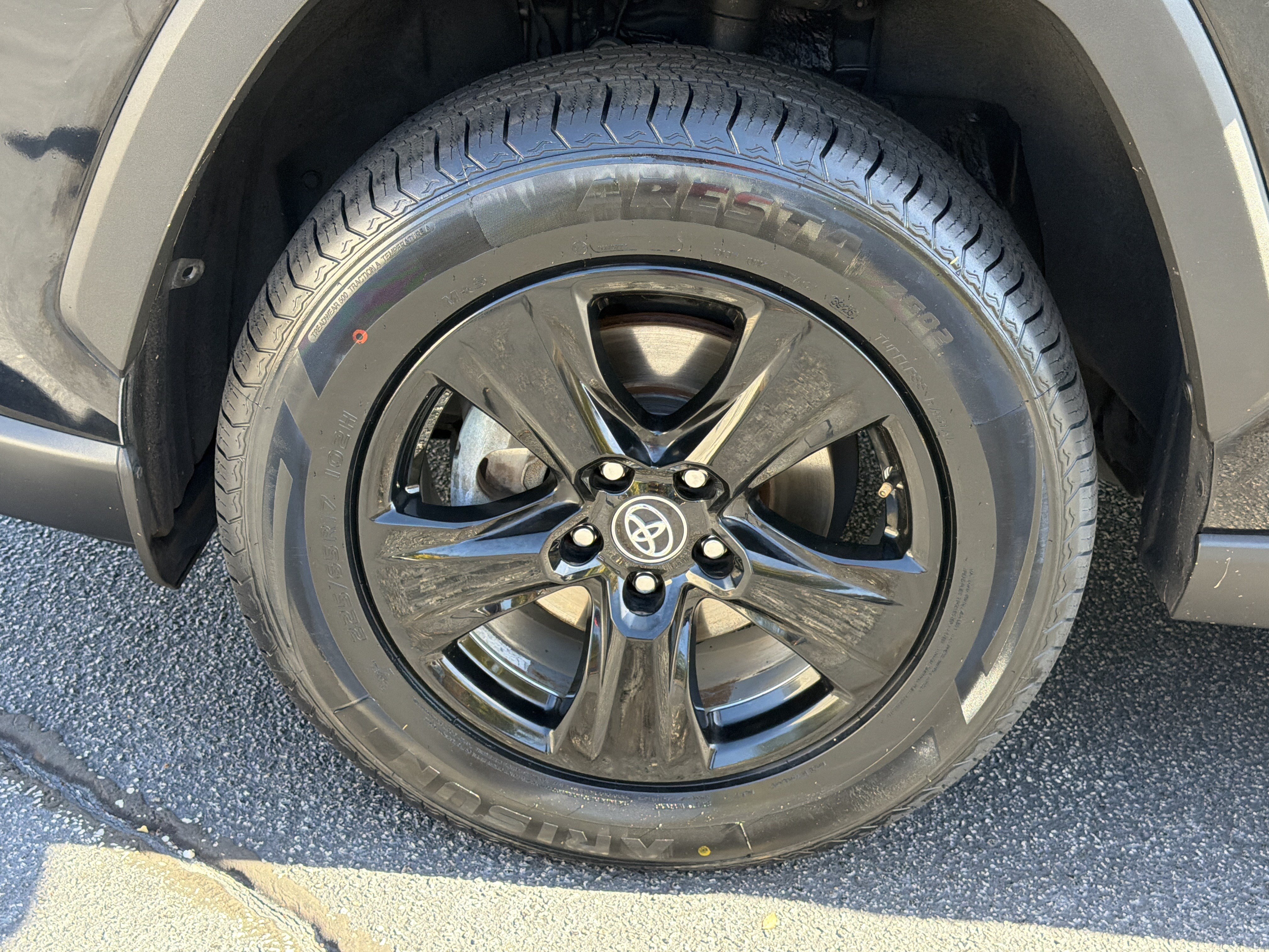 Used 2020 Toyota RAV4 XLE w/ Convenience Package FWD image 30