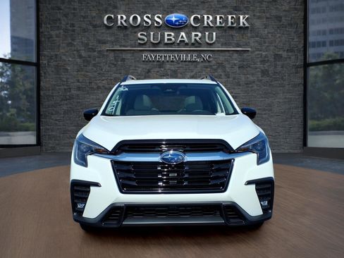 New 2026 Subaru Ascent Limited image 2