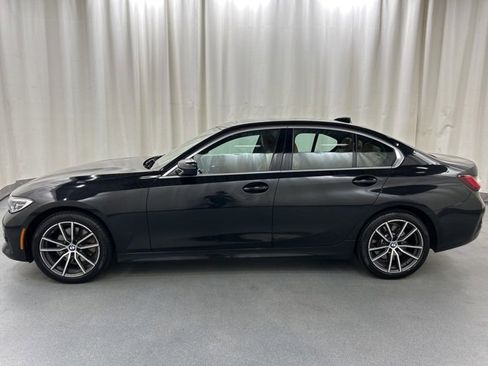 Used 2022 BMW 330i xDrive Sedan w/ Driving Assistance Package image 3
