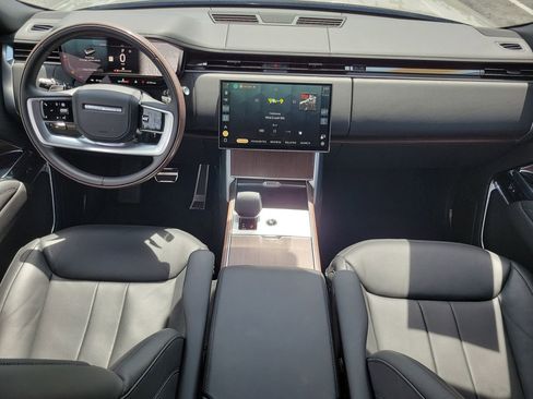 Used 2025 Land Rover Range Rover Long Wheelbase SE AWD/4WD image 18