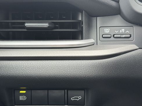 Used 2026 Toyota Grand Highlander AWD image 41