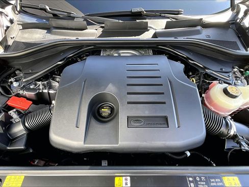 Certified 2025 Land Rover Range Rover Sport Dynamic SE image 10