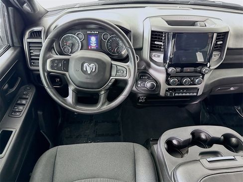 Used 2024 RAM 2500 Tradesman w/ Chrome Appearance Group image 4