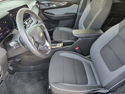 Used 2024 Chevrolet TrailBlazer LT w/ LT Cold Weather Package FWD image 12