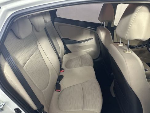 Used 2016 Hyundai Accent SE FWD image 18