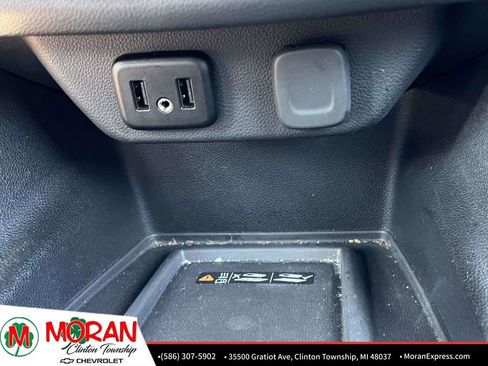 Certified 2023 Chevrolet Traverse LT FWD image 28