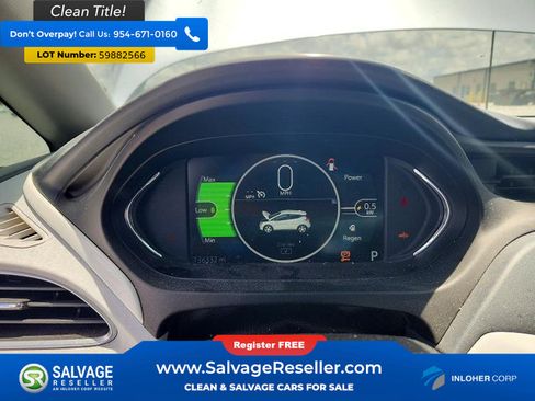 Used 2018 Chevrolet Bolt LT FWD image 12