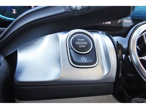 Used 2022 Mercedes-Benz GLB 250 w/ Premium Package Lite image 22