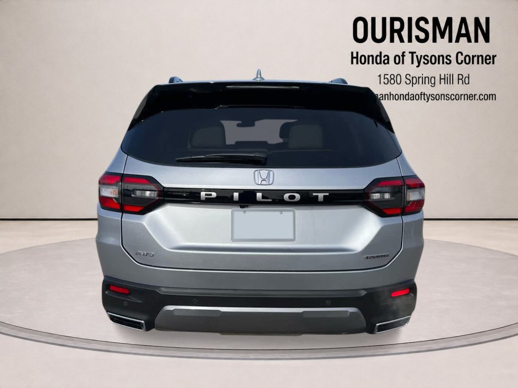 New 2026 Honda Pilot Touring image 4