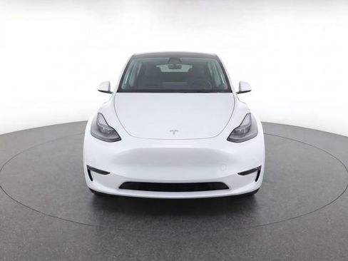 Used 2023 Tesla Model Y Performance AWD/4WD image 5