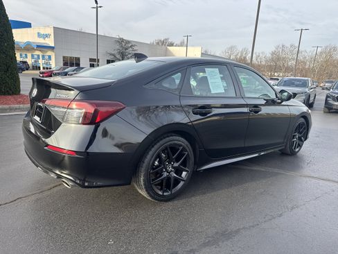 Used 2025 Honda Civic Sport image 4