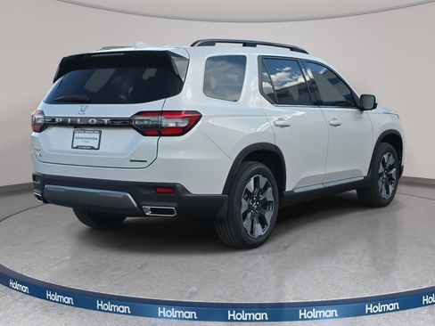 New 2026 Honda Pilot Touring image 5