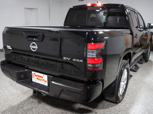 Used 2023 Nissan Frontier SV w/ SV Convenience Package AWD/4WD image 7
