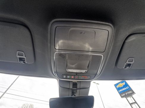 Used 2025 Chevrolet Traverse High Country FWD image 30