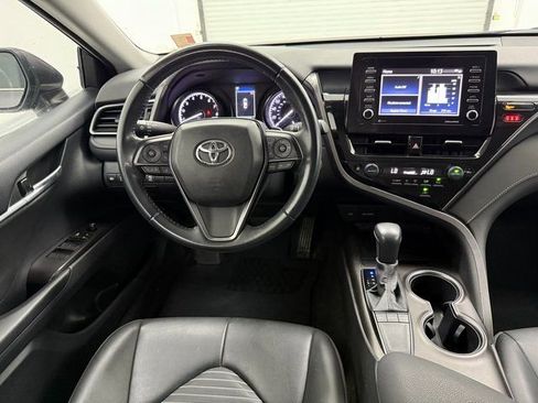 Used 2023 Toyota Camry SE w/ Convenience Package image 32