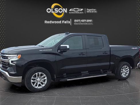 Used 2024 Chevrolet Silverado 1500 LT AWD/4WD image 12