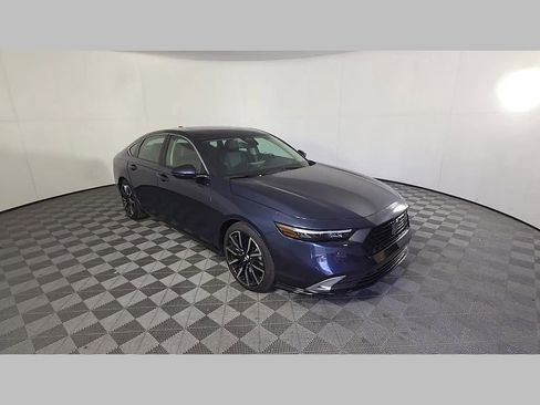 Used 2023 Honda Accord Touring image 31