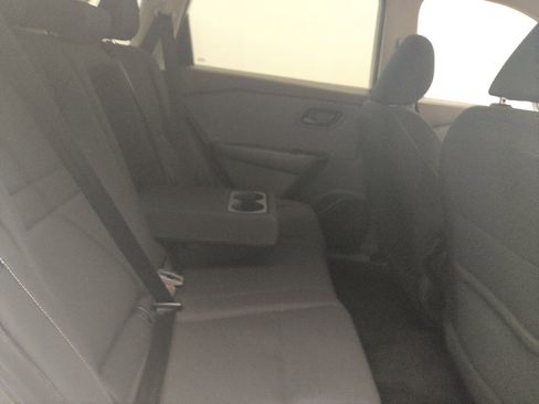 Used 2023 Nissan Rogue S FWD image 19