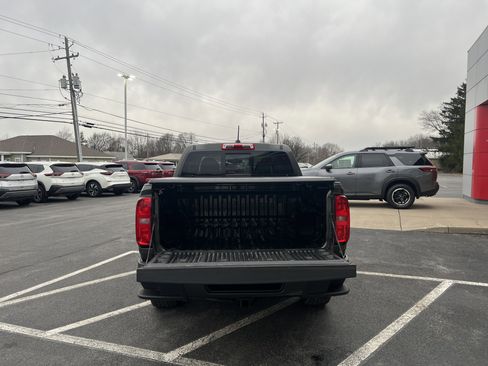 Used 2018 Chevrolet Colorado LT w/ LT Convenience Package image 9