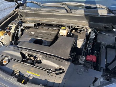 Used 2019 Nissan Pathfinder Platinum image 29