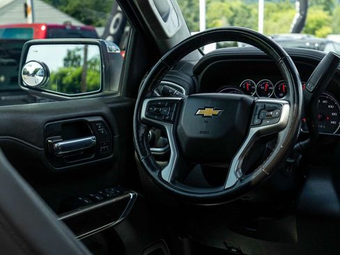 Used 2021 Chevrolet Silverado 1500 LTZ AWD/4WD image 27
