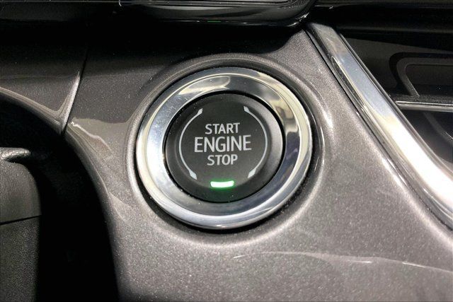 Used 2025 Chevrolet Trax ACTIV w/ Driver Confidence Package FWD image 36