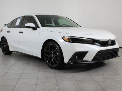 Used 2024 Honda Civic Sport Touring image 7