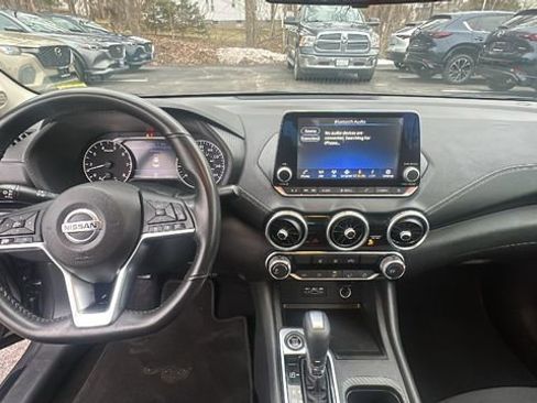 Used 2022 Nissan Sentra SV image 9